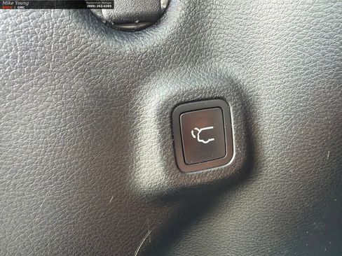 Used 2019 Jeep Compass Limited w/ Safety & Security Group AWD/4WD image 8