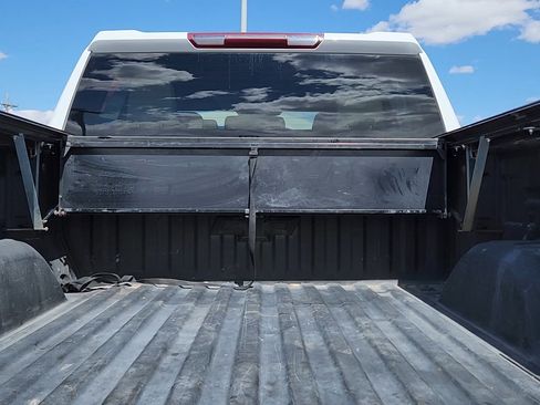 Used 2020 Chevrolet Silverado 1500 LTZ w/ Z71 Off-Road Package AWD/4WD image 19