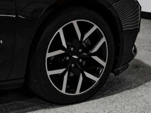 Used 2017 Chevrolet Impala LT FWD image 59