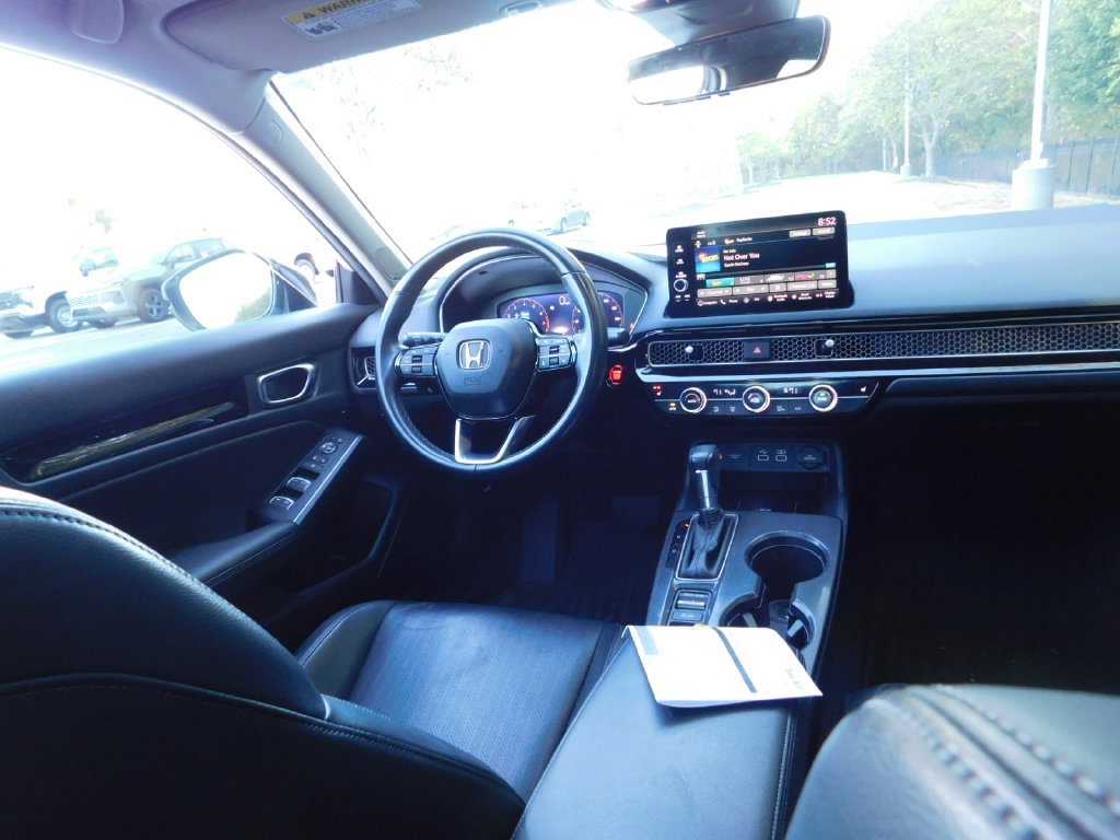 Used 2022 Honda Civic Touring image 7