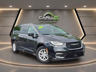 Used 2022 Chrysler Pacifica Touring-L FWD 360° Tour