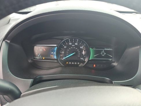 Used 2018 Ford Explorer Limited image 27