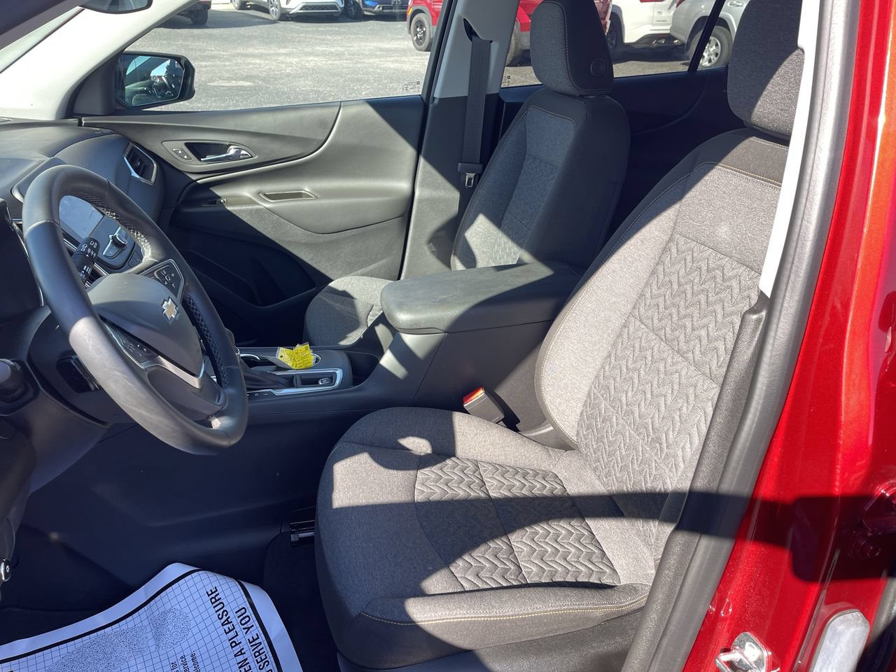 Used 2023 Chevrolet Equinox LT FWD image 19