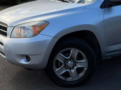 Used 2006 Toyota RAV4 4WD image 3