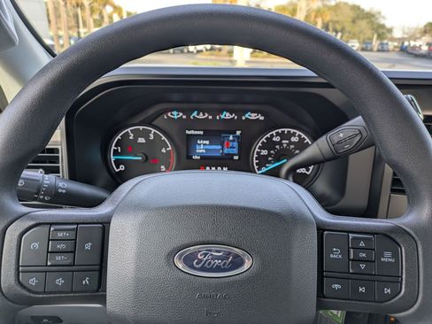 New 2026 Ford F250 XL w/ XL Chrome Package image 30