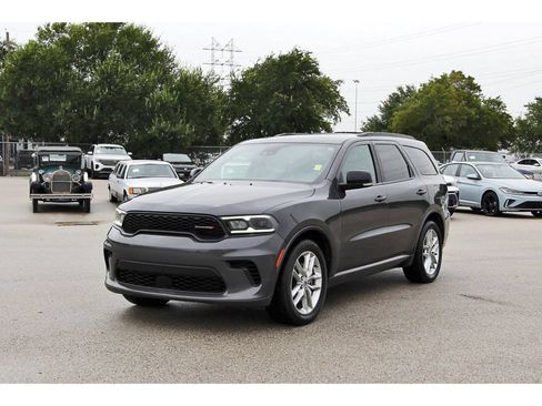 Used 2024 Dodge Durango GT RWD image 7