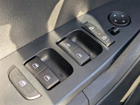 Used 2023 Kia Sportage LX image 21