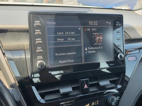 Used 2022 Toyota Camry XSE FWD image 25