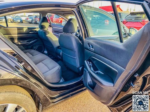 Used 2021 Nissan Altima 2.5 SV w/ SV Premium Package image 15