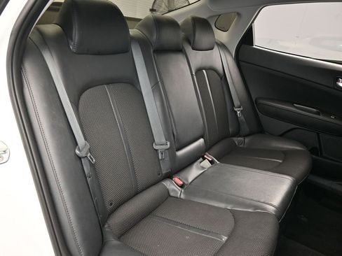 Used 2020 Kia Optima S image 38