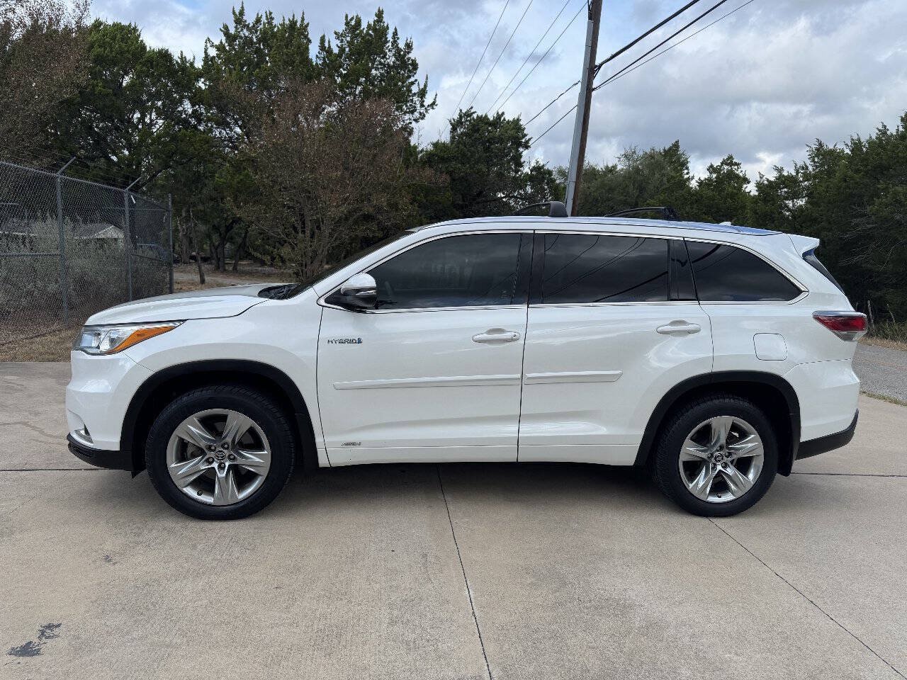 Used 2016 Toyota Highlander Limited Platinum AWD/4WD image 5