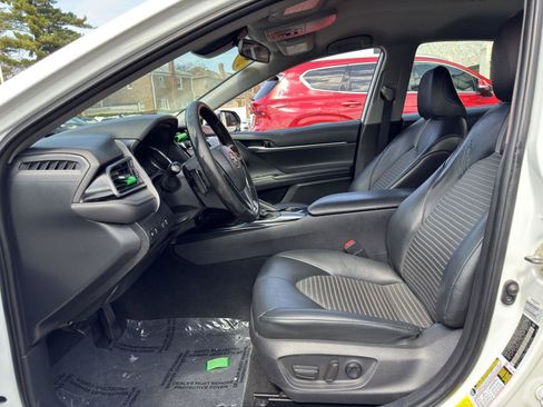 Used 2020 Toyota Camry SE image 20
