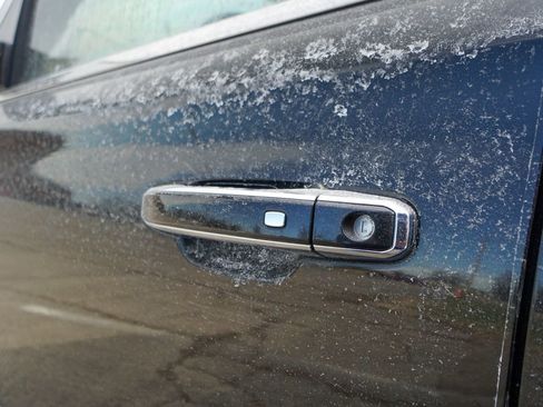 Used 2019 GMC Yukon XL Denali w/ Denali Ultimate Package image 10