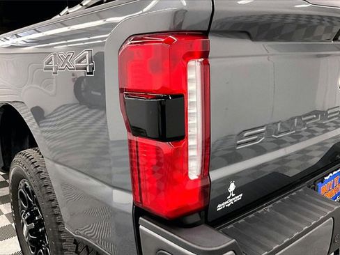 Used 2024 Ford F250 Lariat w/ Black Appearance Package image 33