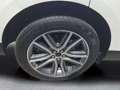 Certified 2024 Ford Edge Titanium w/ Equipment Group 301A AWD/4WD image 32