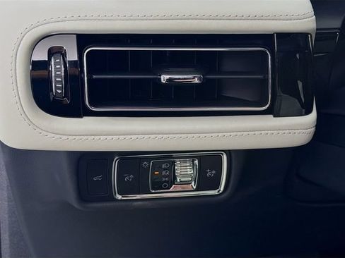 New 2026 Lincoln Aviator Black Label w/ Jet Appearance Package AWD/4WD image 11
