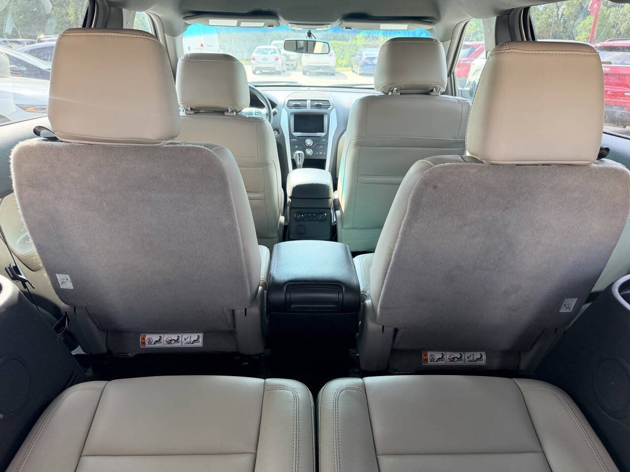 Used 2015 Ford Explorer XLT w/ Equipment Group 202A FWD image 9