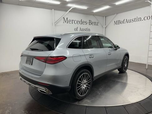 Used 2026 Mercedes-Benz GLC 300 image 7