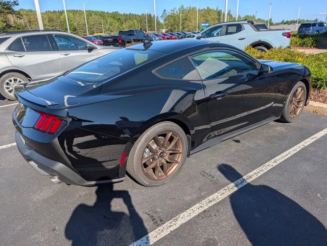 Used 2025 Ford Mustang Premium RWD image 2