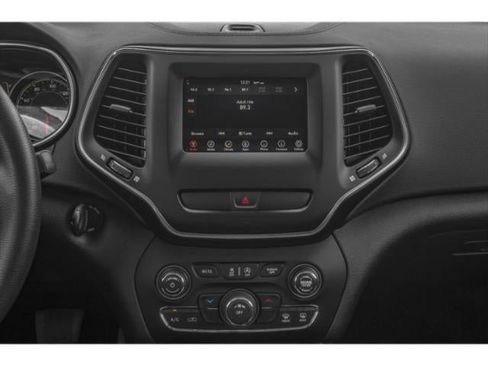 Used 2020 Jeep Cherokee Trailhawk w/ Cold Weather Group image 10