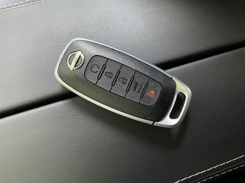 Used 2026 Nissan Rogue Dark Armor FWD image 35