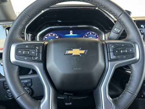 Used 2025 Chevrolet Silverado 2500 LT w/ Convenience Package AWD/4WD image 22