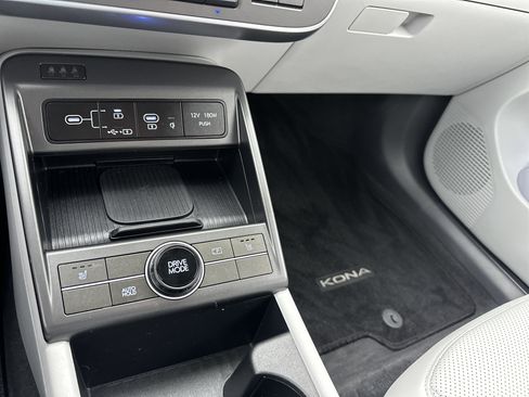 Used 2026 Hyundai Kona SEL Premium FWD image 19
