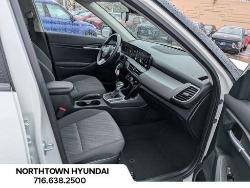 Used 2024 Kia Seltos LX image 32