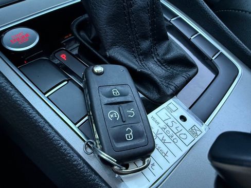 Used 2020 Volkswagen Passat 2.0T SE w/ Sunroof Package image 28