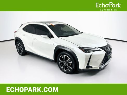 Used 2019 Lexus UX 200 w/ Premium Package FWD image 1