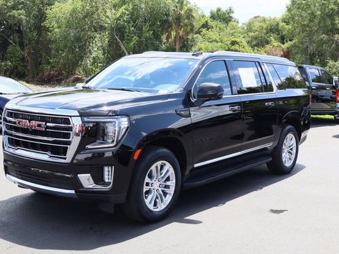 Certified 2023 GMC Yukon XL SLT w/ SLT Premium Package RWD image 5