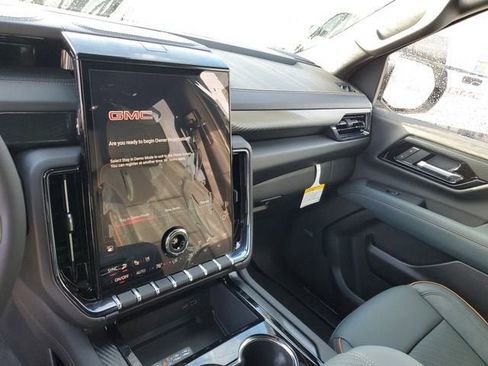 New 2026 GMC Yukon XL AT4 image 26