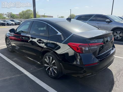 Certified 2024 Honda Civic EX image 3