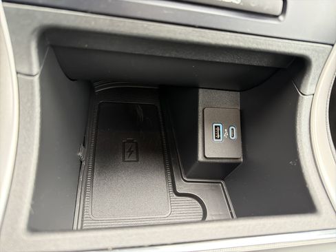 Used 2022 Ford Edge SEL w/ Convenience Package image 22