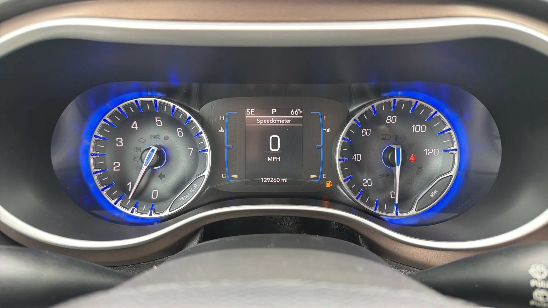 Used 2017 Chrysler Pacifica Touring Plus w/ Tire & Wheel Group FWD image 14
