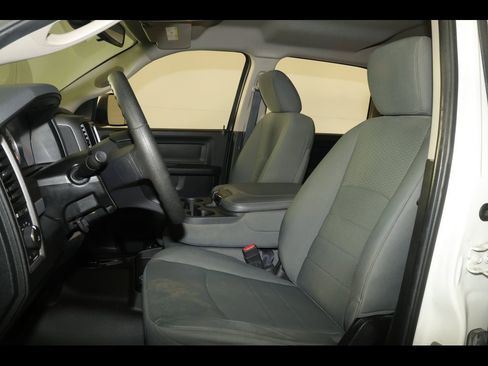 Used 2014 RAM 1500 Express image 12