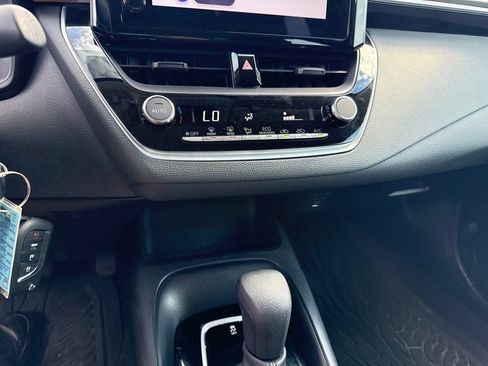 Used 2024 Toyota Corolla LE FWD image 17