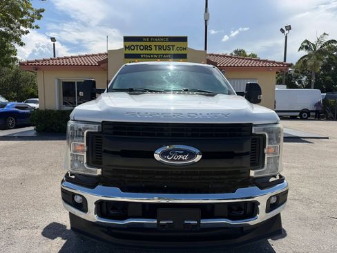 Used 2017 Ford F350 XL w/ Power Equipment Group AWD/4WD image 9