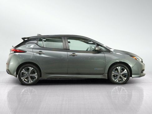 Used 2019 Nissan Leaf SV Plus w/ SV Plus Technology Package FWD image 6