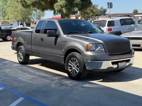 Used 2006 Ford F150 XLT image 5