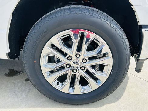 New 2025 Ford F150 Lariat w/ Equipment Group 502A High image 46