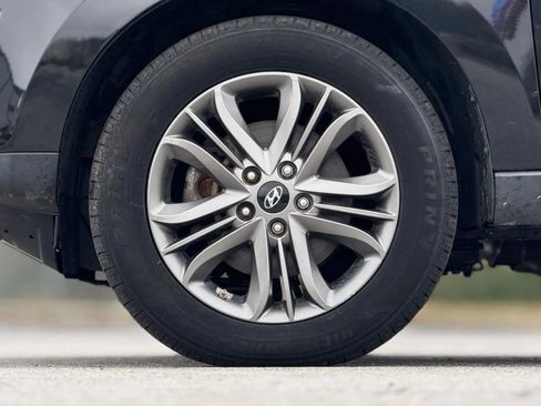 Used 2014 Hyundai Tucson GLS image 29