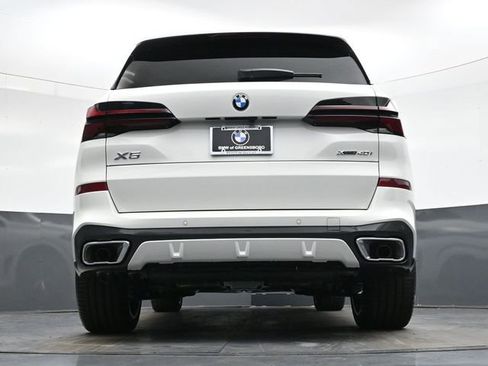 Used 2026 BMW X5 xDrive40i w/ M Sport Package AWD/4WD image 31