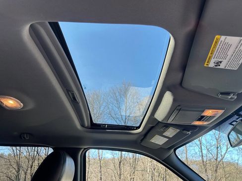 Used 2011 Ford F150 Lariat w/ Lariat Plus Pkg image 11