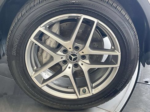 Used 2019 Mercedes-Benz GLC 300 4MATIC image 14