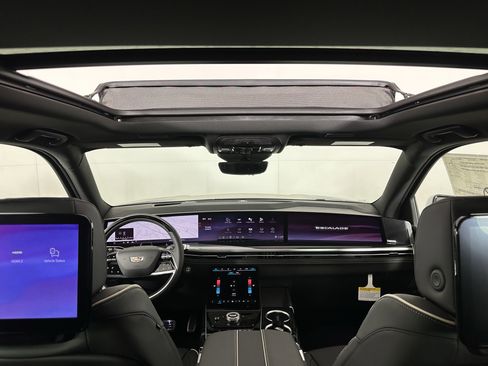 New 2025 Cadillac Escalade Sport w/ Touring Package image 40