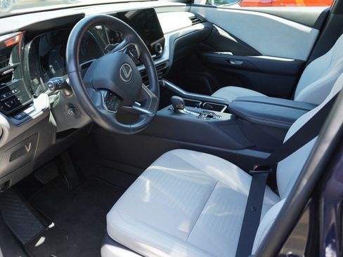 Certified 2025 Lexus TX 350 AWD w/ Technology Package image 8