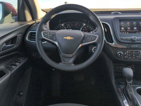 Used 2023 Chevrolet Equinox LT image 12