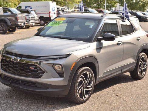Used 2024 Chevrolet TrailBlazer RS image 4