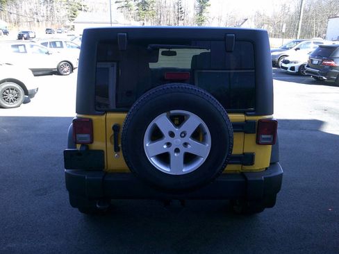 Used 2015 Jeep Wrangler Unlimited Sport w/ Quick Order Package 24S AWD/4WD image 6